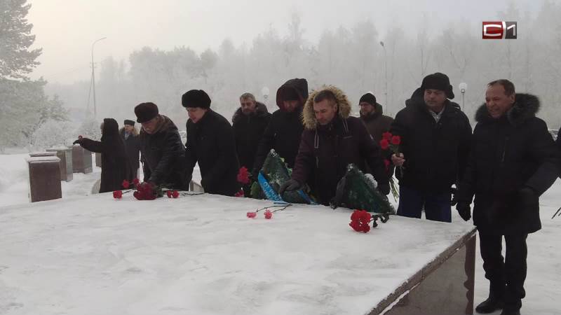 Несмотря на мороз в Сургуте состоялась акция памяти погибших в Чечне