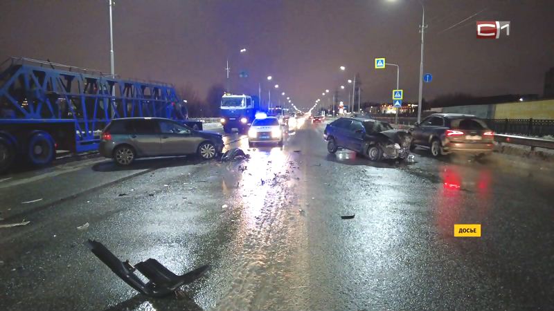 В Сургуте ежедневно до 20 авто получают повреждения в аварии