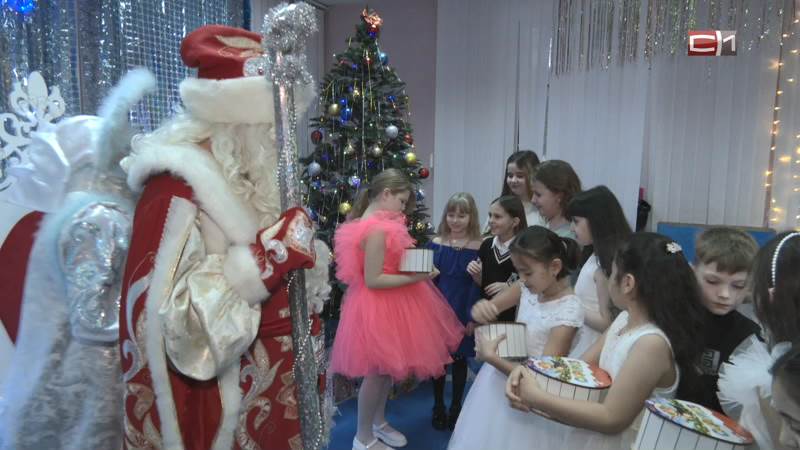 Как в резиденции Деда Мороза на Белом Яру детям дарят новогоднее чудо