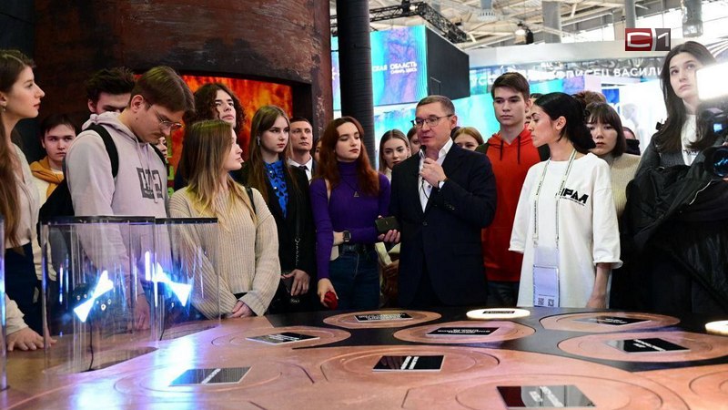 Владимир Якушев отметил важность продления срока выставки «Россия» на ВДНХ
