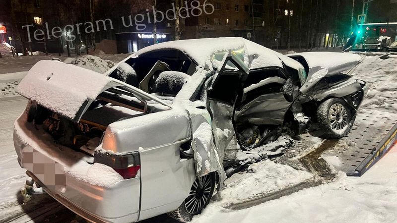 Житель Югры, не имеющий водительских прав, спровоцировал аварию с пострадавшими