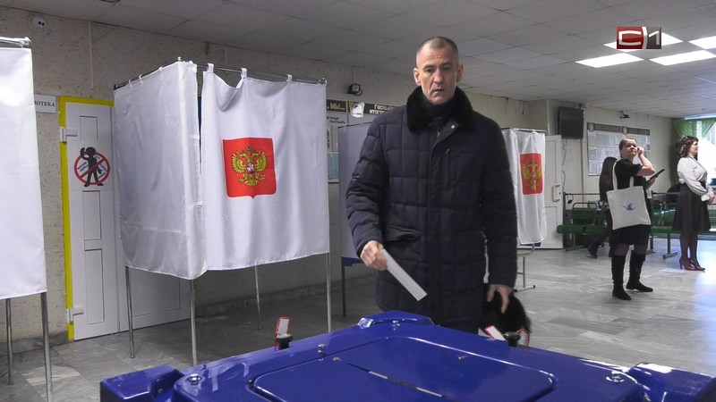 Андрей Трубецкой был в числе первых избирателей на участке в Сургутском районе