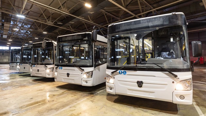 Новые автобусы готовятся выйти на маршрутную линию в Сургуте