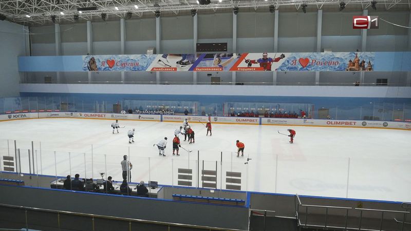 Хоккейный турнир среди топливно-энергетических компаний проходит в Сургуте