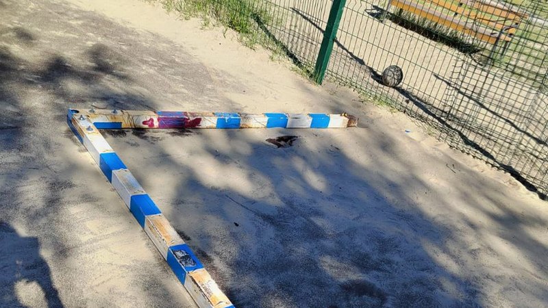 Сургутские врачи спасли жизнь ребенка, на которого упали футбольные ворота