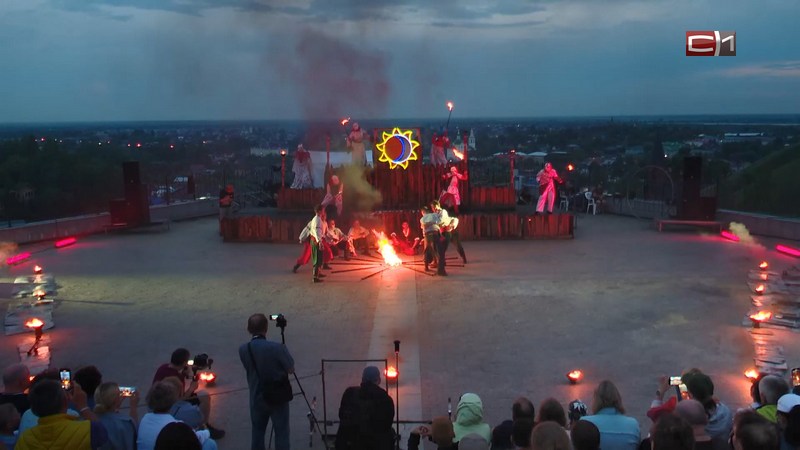 Фестиваль «Лето в Тобольском кремле» завершился с огоньком