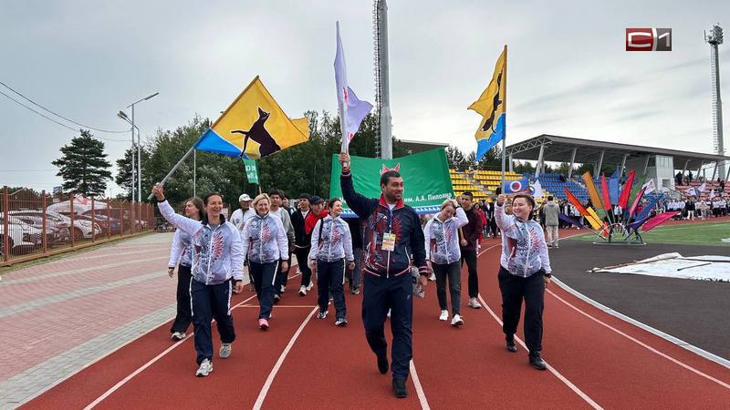 «ФИЗКУЛЬТ ФЕСТ» стартовал на стадионе «Спортивное ядро» в Сургуте. ФОТО