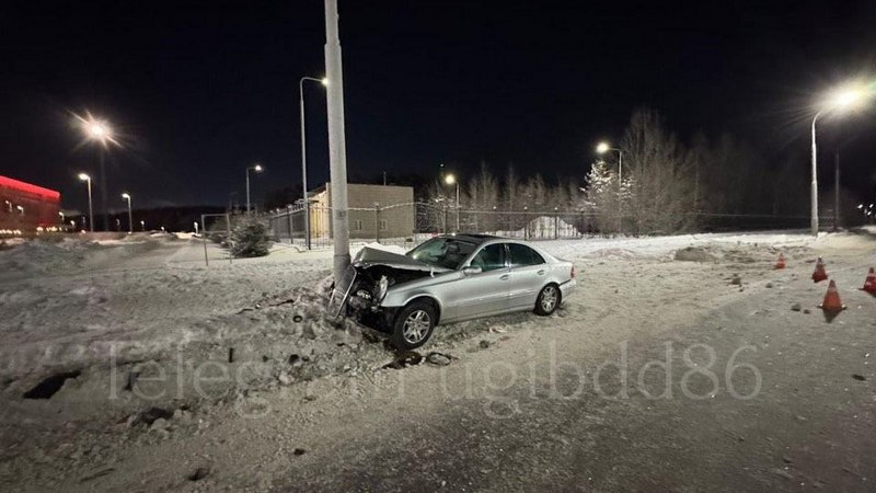 Пять человек получили травмы в аварии на Югорском тракте в Сургуте