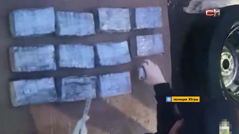 Мужчина вез в Югру 10 кило наркотиков в автомобильной покрышке