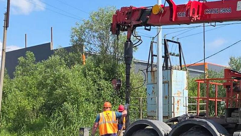 На двух улицах Сургута стартовали работы по установке нового освещения