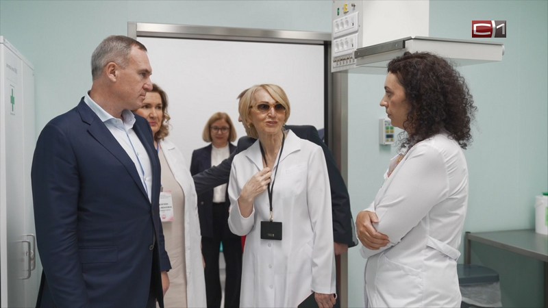 Губернатор Югры высоко оценил Центр охраны материнства и детства в Сургуте