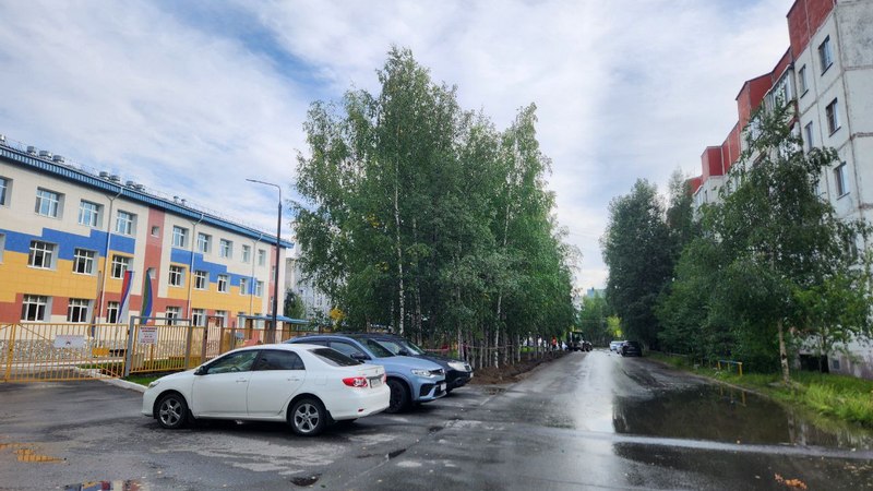 Линии освещения устанавливают в Сургуте рядом с образовательными учреждениями