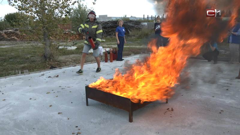 В Тюменской области даже дети готовятся сразиться с огнем в случае пожара