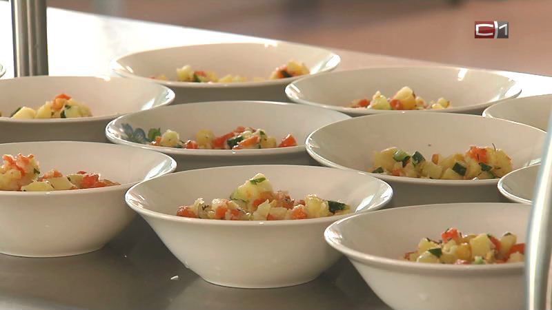 «Секретный ингредиент» обнаружил югорский школьник в тарелке с салатом