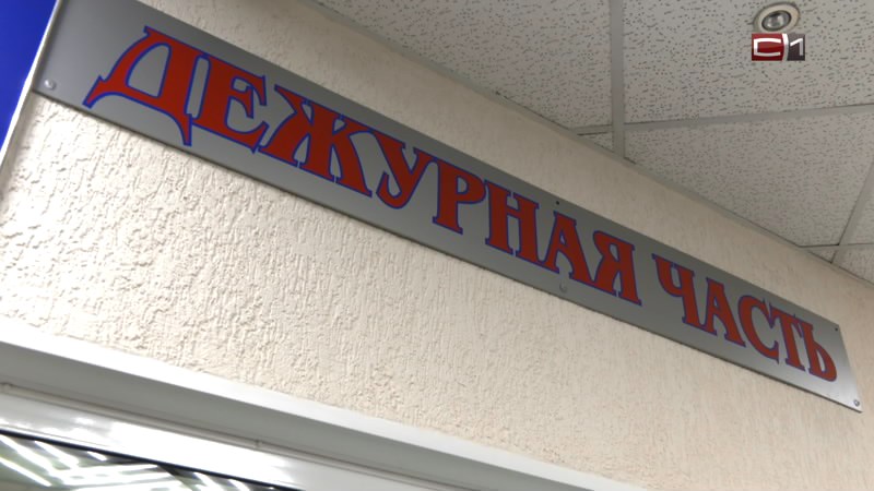 В разгар застолья пьяная сургутянка взялась за нож и ранила сожителя и друга