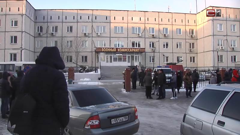 Электронные повестки и другие нововведения: в Югре стартовала призывная кампания
