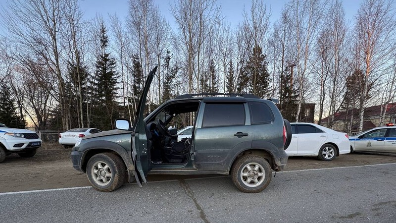 У жителя Югры при обыске машины под обшивкой потолка нашли наркотики