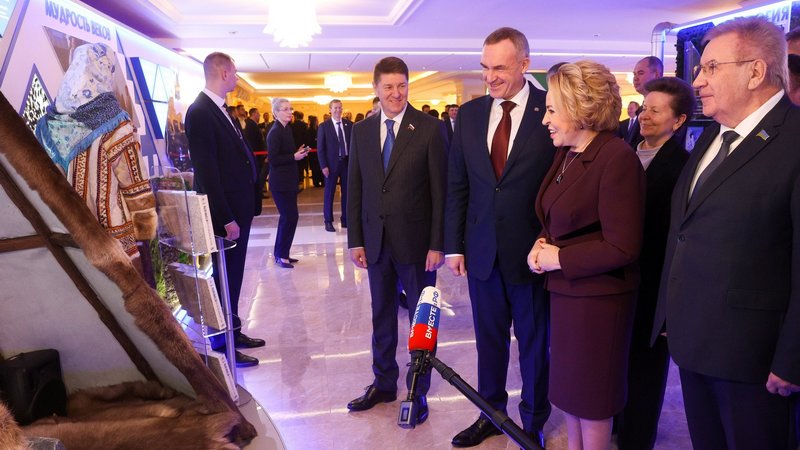 Чем гордится Югра? Регион представил все самое лучшее на выставке в Совфеде