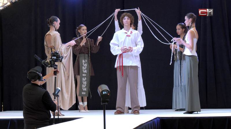 Дизайнеры Сургута представили свои коллекции на традиционной модной выставке