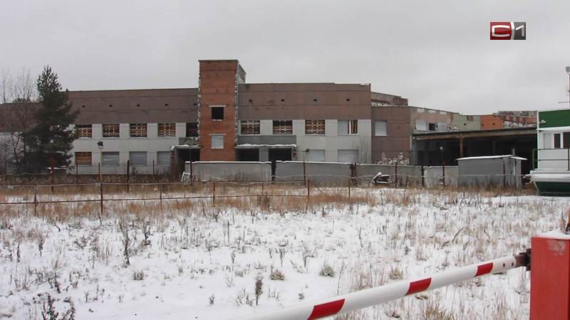 В городской думе Сургута обсудили судьбу заброшенного морга на Каролинского