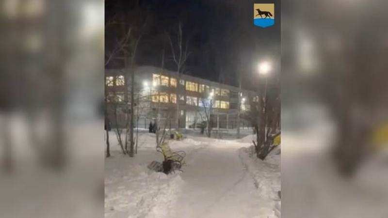 В Сургуте установили новые фонари в сквере на улице Федорова