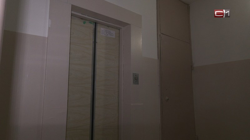 Вызволили из лифта и требуют денег — как поступить в этой ситуации