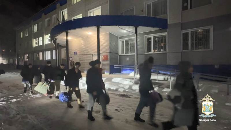 Почти 80 мигрантов депортировали из Югры на родину за эту неделю