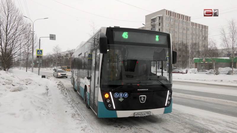 Жители Сургута пожаловались на холод и отсутствие отопления в автобусах