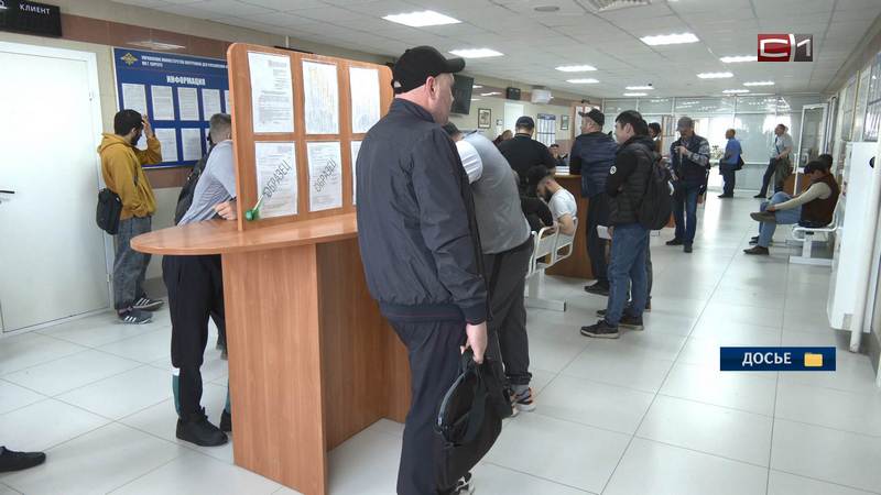 В Югре курьеры задумываются о переезде из-за новых правил приема на работу