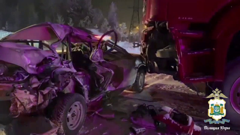 Водитель не справился с управлением: в Сургутском районе в ДТП погиб пассажир