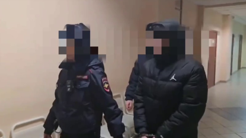Иностранца, избившего подростка в Сургуте, поместили под стражу на 2 месяца