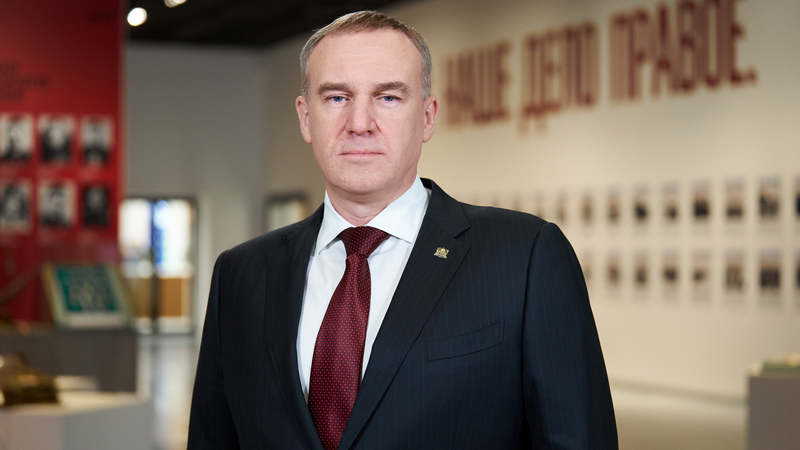 Руслан Кухарук поздравил югорчан с Днем защитника Отечества