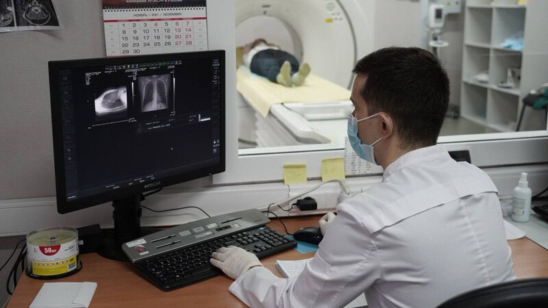 Медики Югры вовремя помогли пациенту с редким аутоиммунным заболеванием