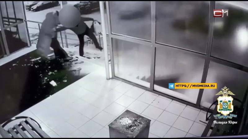 Украл 250 тысяч и хотел скрыться в Турции — в Югре под стражей мигрант-вор