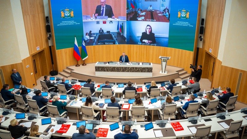 Жизнь без преград: как власти и НКО Югры помогают людям с инвалидностью