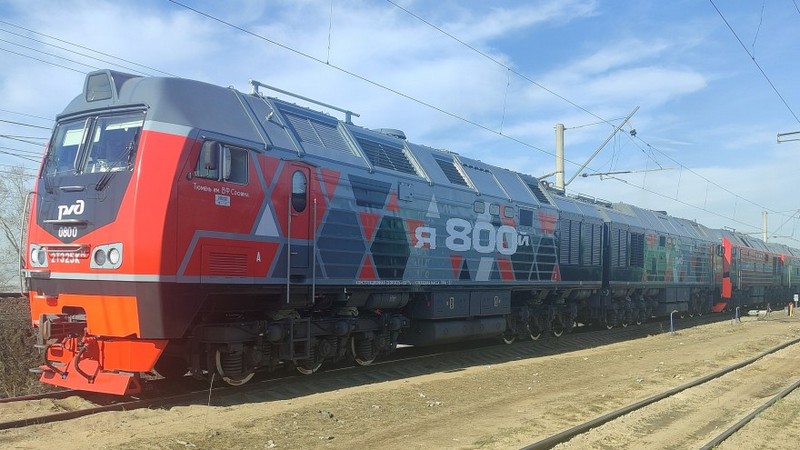 Через Сургут будет курсировать юбилейный тепловоз с оригинальной расцветкой