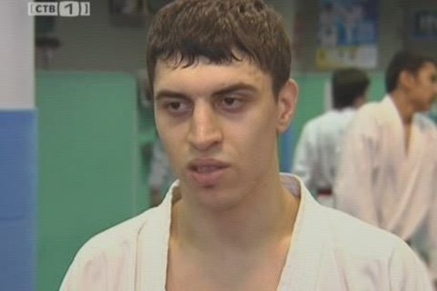 Сургутянин стал лучшим каратистом России