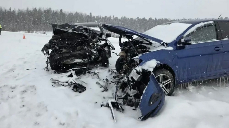 Трое детей пострадали в авариях на дорогах Югры в выходные