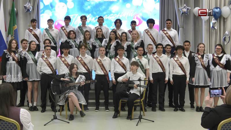 Торжественные линейки и последние звонки прошли в Сургутском районе