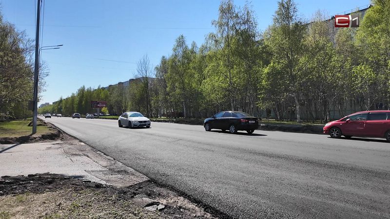 Руслан Кухарук проверил ремонт дороги на улице Дзержинского в Сургуте