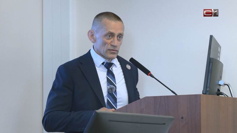 Дмитрий Аксёнов оценил работу Сургутского центра охраны материнства и детства