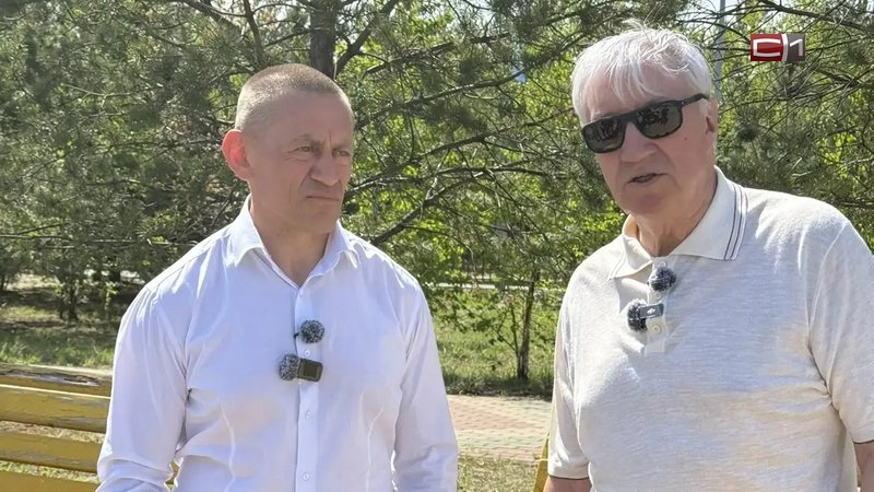 Александр Сидоров провел Дмитрию Аксёнову экскурсию по Сургуту