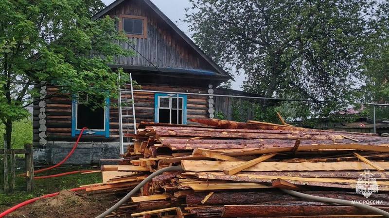 Неосторожность при курении привела к смертельному пожару в Югре