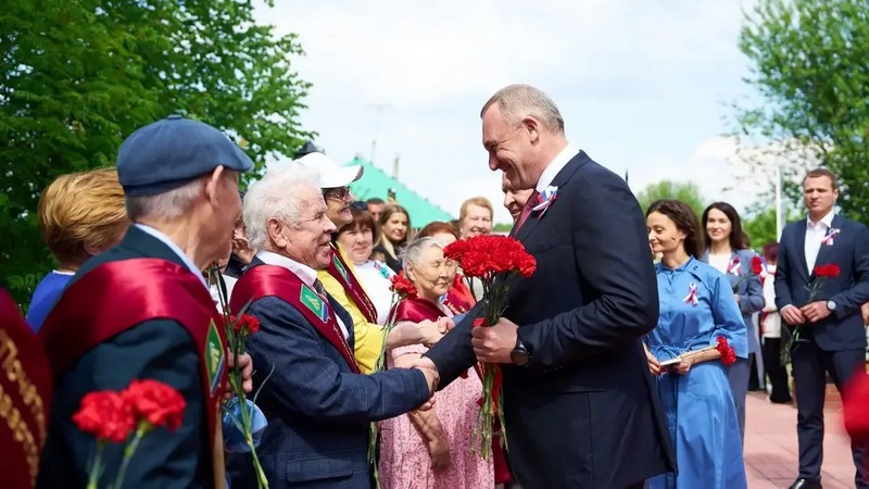 И праздники, и работа: губернатор Югры посетил Нижневартовский район