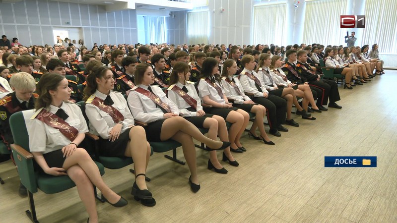 Минпросвещения России: школьникам не могут отказать в приеме в 10 класс