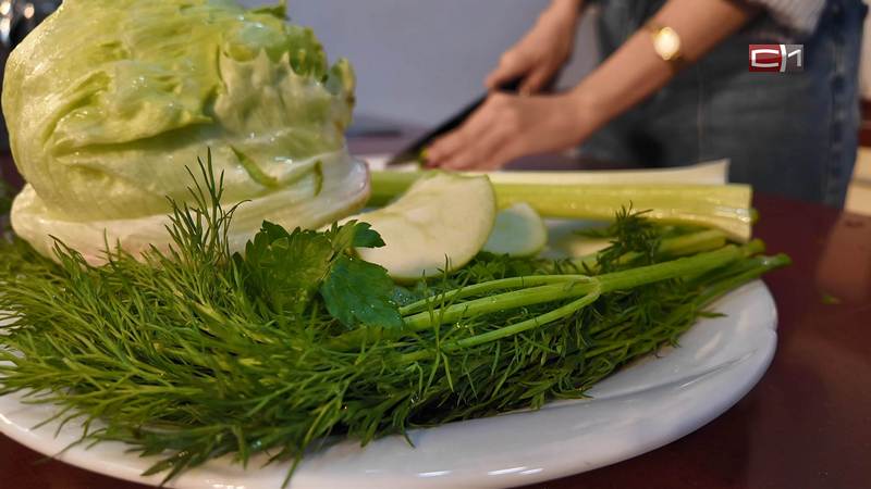 Жителям Югры напомнили, как выбирать продукты летом, чтобы не навредить здоровью
