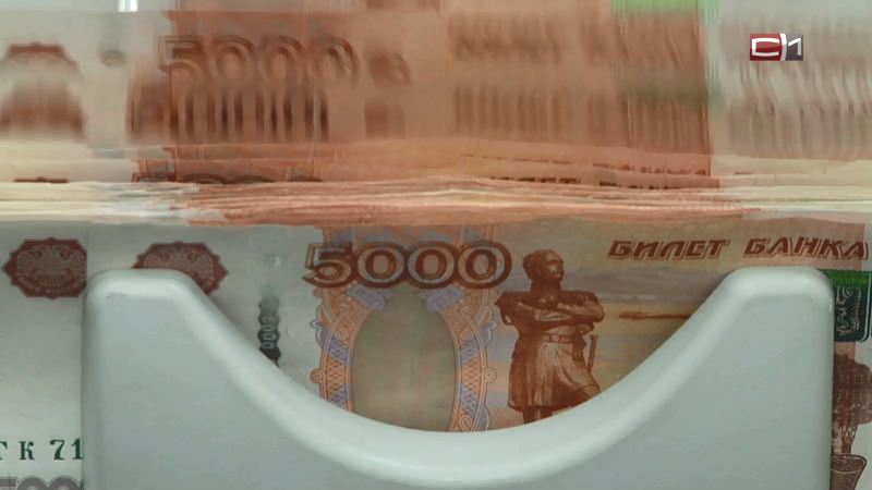 Сотрудница магазина в Югре украла из кассы 15 тысяч рублей