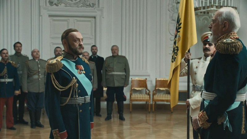 Губернатор Югры ждет премьеру фильма «Романовы: преданность и предательство»