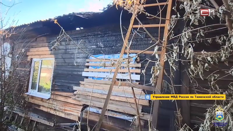 Автоинспекторы в Тюменской области помогли вынести пенсионерку из горящего дома