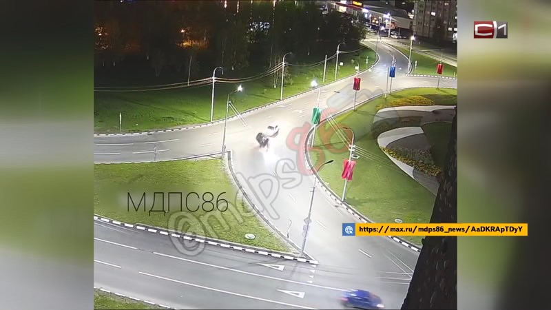 В Сургуте «Нива» перевернулась, но водитель не пострадал